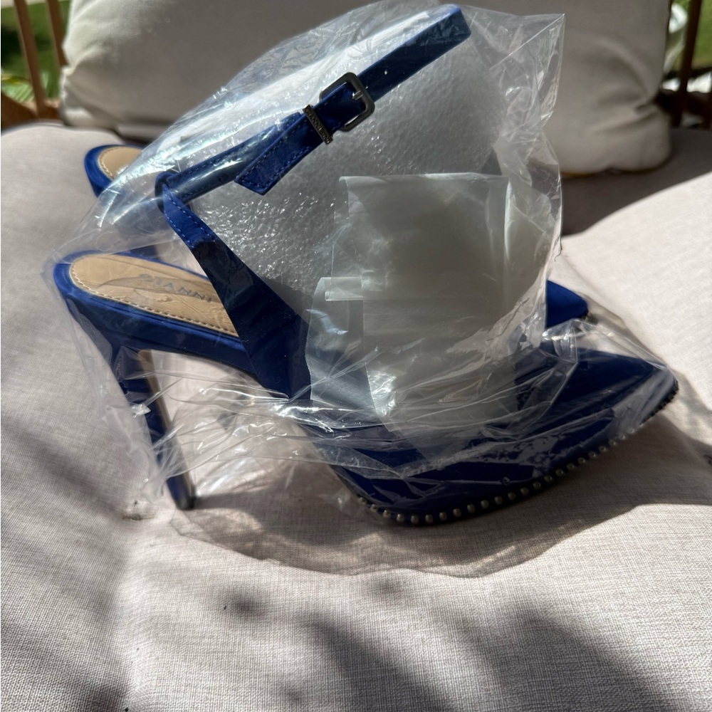 Gianni Bini Renatay Electric  Blue Suede Heels “SZ8” - Picture 6 of 12
